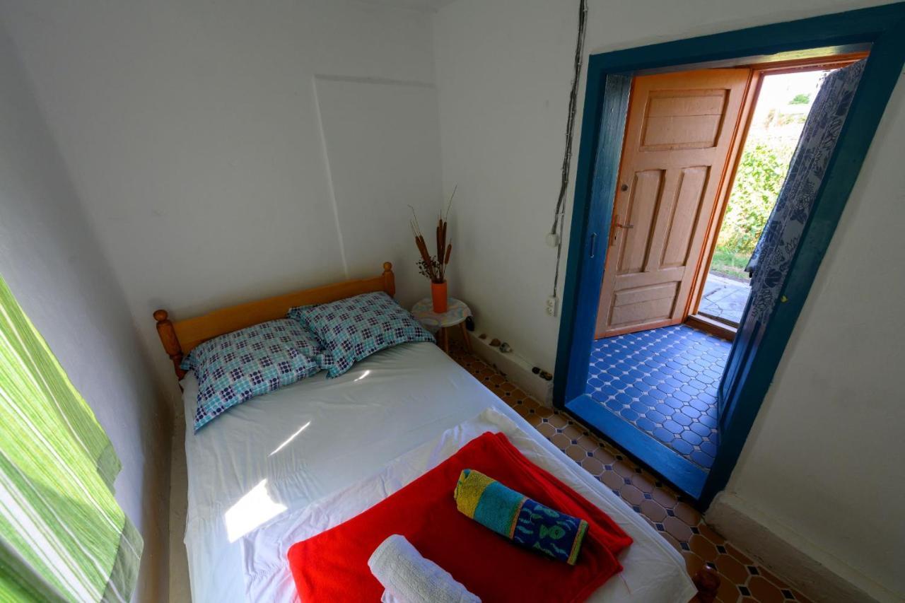 Danube Delta Hostel Homestay & Camping Sulina Bagian luar foto